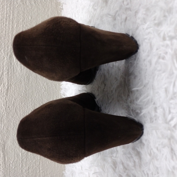 Thierry Rabotin Vintage Brown Suede Leather Almond Peep Toe Blocked Heel Shoe - Picture 6 of 15